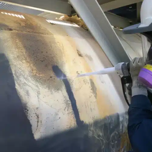 Cleaning storage tank