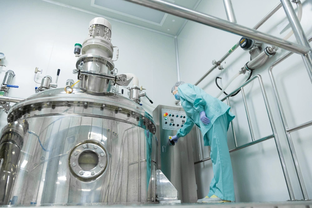 Pharmaceutical Mixer Cleaning