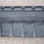 Deburring plastic parts